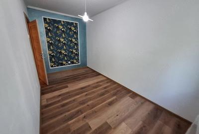 Apartament cu 3 camere semidecomandat în Mazepa 1