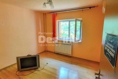 Apartament cu 3 camere decomandat, mobilat în 13 Septembrie - 2