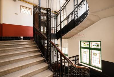 Apartament cu 3 camere semidecomandat, mobilat în Central - 13