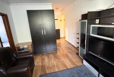 Apartament cu 2 camere semidecomandat în Apărătorii Patriei - 2