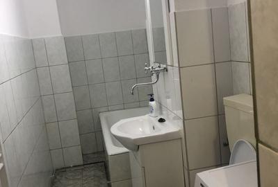Apartament cu 2 camere decomandat în Exterior Vest
