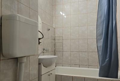 Garsonieră în Titan
