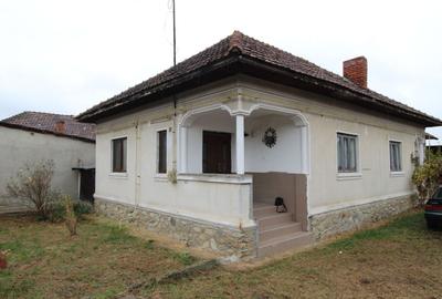 Casă individuală cu 6 camere cu Canalizare în Sud-Vest - 9