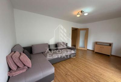 Apartament cu 3 camere decomandat, mobilat în Lipovei