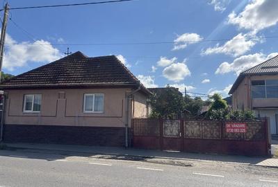 Casă cu 4 camere în Ciucea