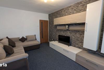 Apartament cu 2 camere decomandat în Ștrand