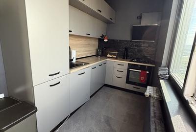 Apartament cu 3 camere decomandat în Popoveni - 2