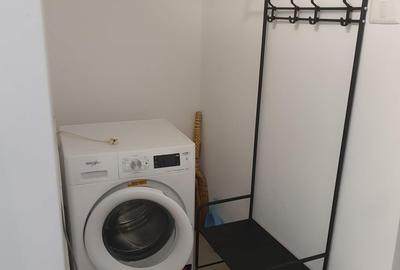 Apartament cu 3 camere semidecomandat în Central - 3