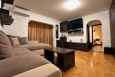 Apartament cu 2 camere semidecomandat, mobilat în Soarelui
