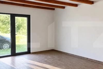Casă cu 3 camere cu Teren 1100 Mp în Mărișel
