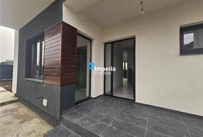 Casă individuală cu 5 camere cu Canalizare în Bucium - 1
