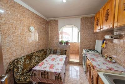Apartament cu 3 camere decomandat, mobilat în Sălăjan - 12