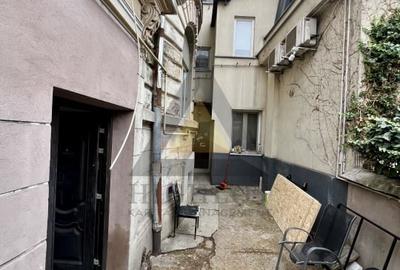 Casă individuală cu 14 camere cu Teren 286 Mp în P-ța Sfinții Voievozi - 9
