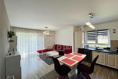 Apartament cu 3 camere decomandat în Exterior Sud