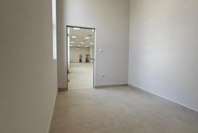 Spațiu comercial, de 185 mp, în Central - 13