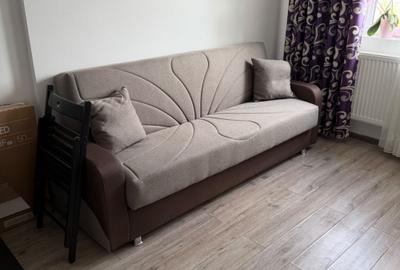 Apartament cu 2 camere decomandat în Roșu
