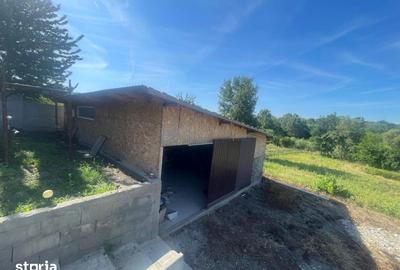 Casă cu 3 camere cu Teren 1500 Mp în Bobicești