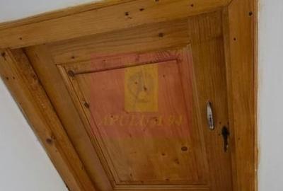 Casă cu 5 camere în Central