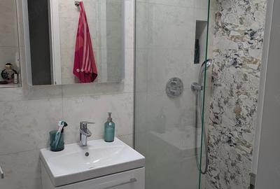 Apartament cu 5 camere decomandat în Girocului - 2