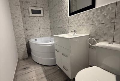 Apartament cu 3 camere decomandat în Tei - 4