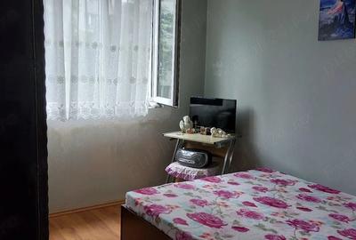 Apartament cu 3 camere decomandat în Titan - 4