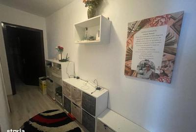 Apartament cu 3 camere în Valea Rosie