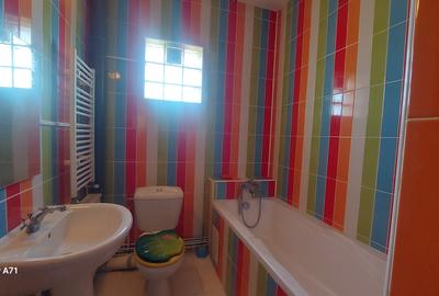 Casă individuală cu 10 camere cu Canalizare în Grădiștea - 2