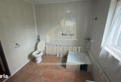Casă cu 5 camere cu Teren 1138 Mp în Bălilești - 18