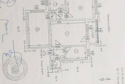 Apartament cu 3 camere semidecomandat în Central