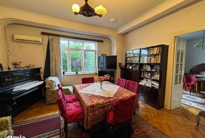 Apartament cu 3 camere în Cotroceni