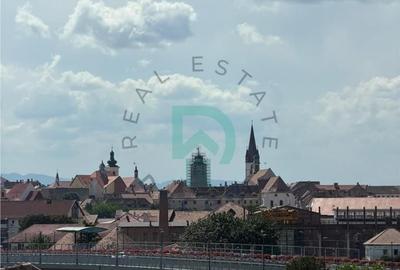 Apartament cu 3 camere în Lazaret