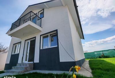 Casă cu 5 camere cu Teren 200 Mp în Lumina