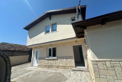 Casă cu 6 camere cu Teren 632 Mp în Palazu Mare