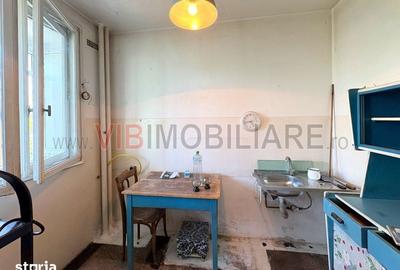 Apartament cu 2 camere semidecomandat în 1 Mai - 7