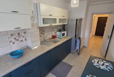 Apartament cu 2 camere decomandat în Titan