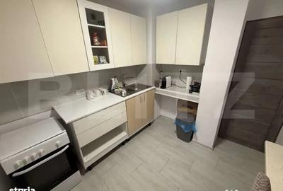 Apartament cu 5 camere decomandat în Micro 3 - 3