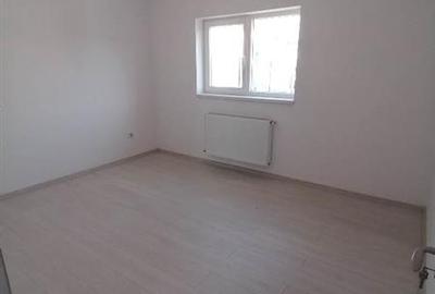 Duplex cu 4 camere cu Canalizare în Alexandriei - 9