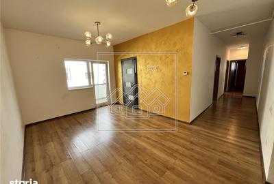 Apartament cu 3 camere în Central - 1