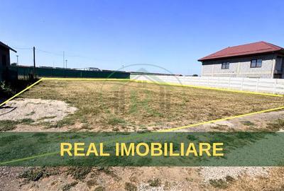Teren intravilan de 500 mp, în Broșteni