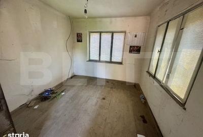 Casă cu 4 camere cu Teren 1200 Mp în Central - 2