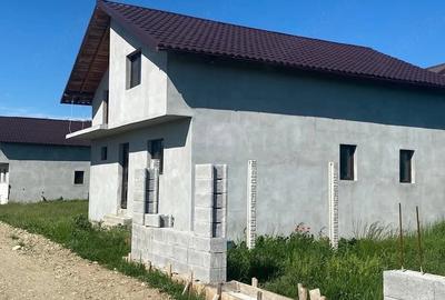 Casă cu Teren 343 Mp în Central