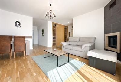 Apartament cu 3 camere în Iancu Nicolae