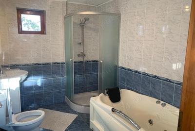 Casă cu 5 camere cu Teren 2900 Mp în Central - 4