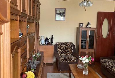 Apartament cu 3 camere decomandat în Central - 2