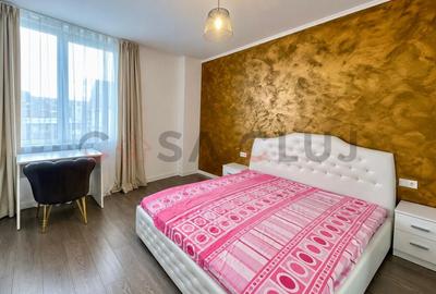 Apartament cu 3 camere semidecomandat, mobilat în Central