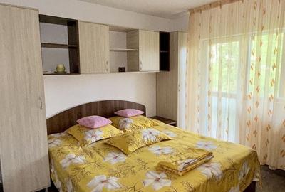 Casă cu 6 camere cu Teren 319 Mp în Vlădești