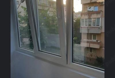 Garsonieră decomandată în Central - 2