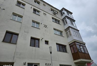 Apartament cu 3 camere semidecomandat în Central - 14