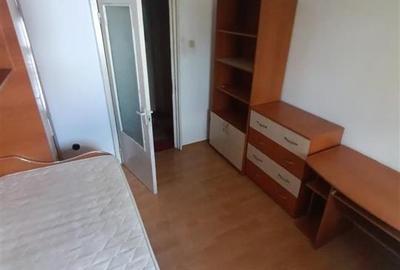 Apartament cu 3 camere decomandat în Obor - 3
