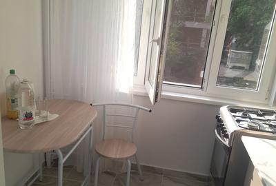 Apartament cu 2 camere decomandat în Titan - 7
